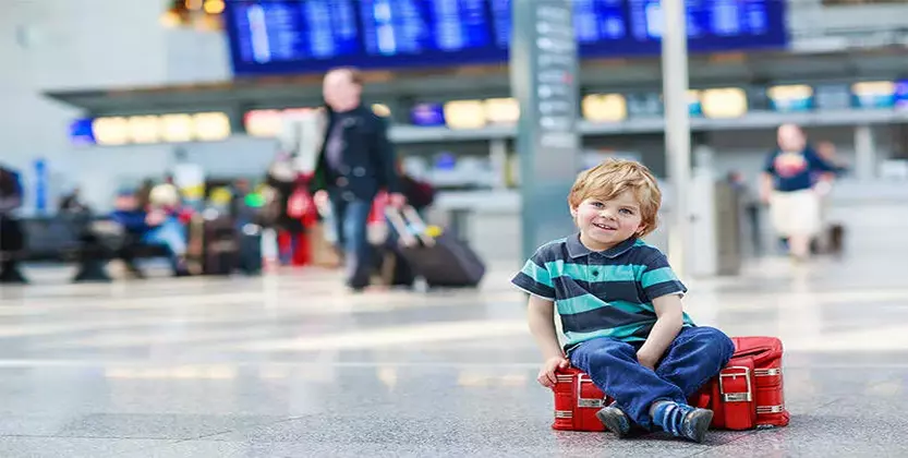Read more about the article Çocuklarla güvenli ve sağlıklı seyahatin 10 püf noktası